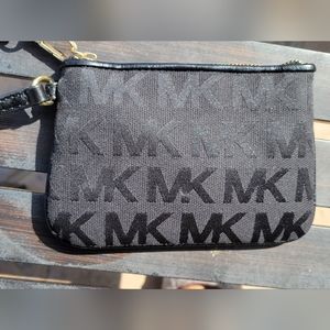 Michael Kors Wristlet